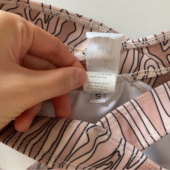 Velvet sphinx garth top & bottom bikini set - Picture 4 of 7